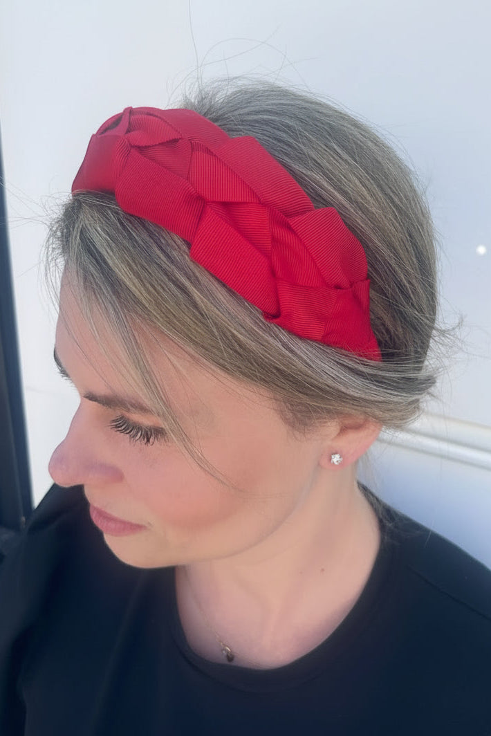 Mary in red