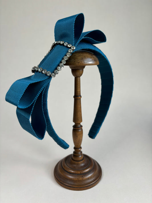 Statement piece Charlotte in petrol