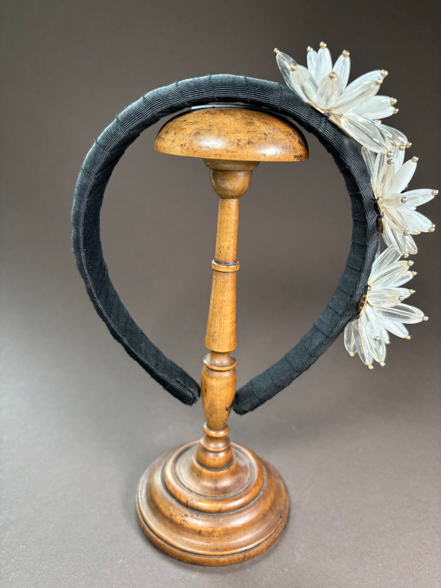 Striking headpiece with vintage glas flowers